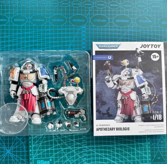 

【SF】JOYTOY Warhammer 40K 1/18 Action Figure Ultramarines Apothecary Biologis Model Gifts Collection Ornaments