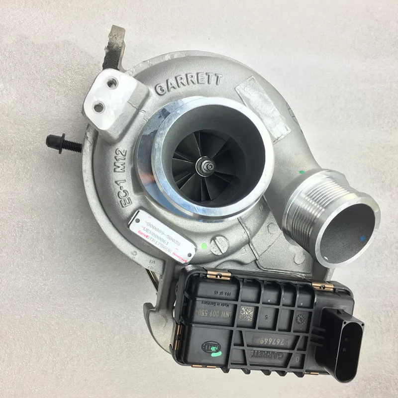 

GTB1756VK Turbo 800089-0003 AH4Q6K682FC LR049588 Turbocharger for Land Rover RAGNEE ROVER III IV SPORT 448DT Engine