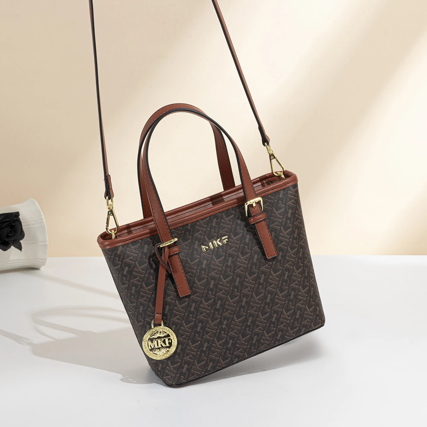 女性用小型トートバッグ、MKF総柄モノグラムプリントミニハン - Tote Bag Leather Monogram のレビューと価格