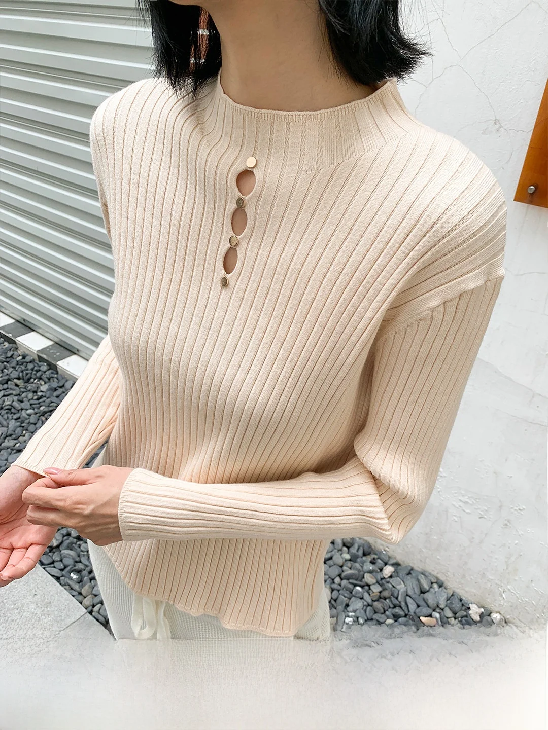 

ZOCHEEO Women's Knitted Hollow out Long Sve round Ne Base irt Bla Design Sensation Autumn High End Feeling Top