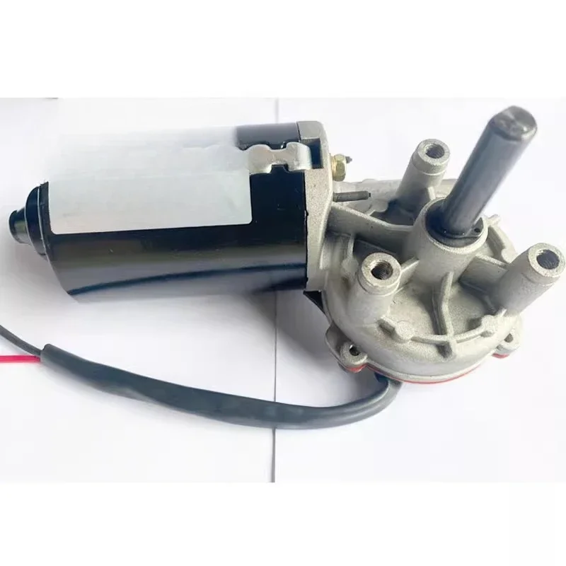 

Worm gear reducer motor, copper turbine, plastic worm gear above 80 turns to the right D axis