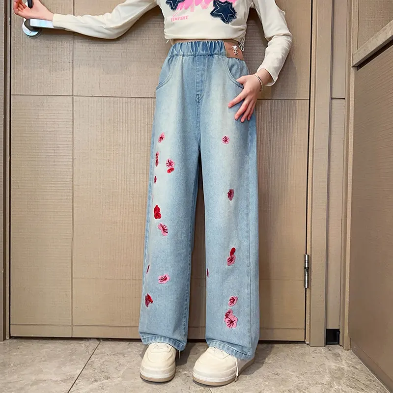 Mädchen süße Jeans mit Stickerei Blumen neue Mode Denim weites Bein Hosen Frühling Herbst Teen Schule hohe Taille weiche Hose