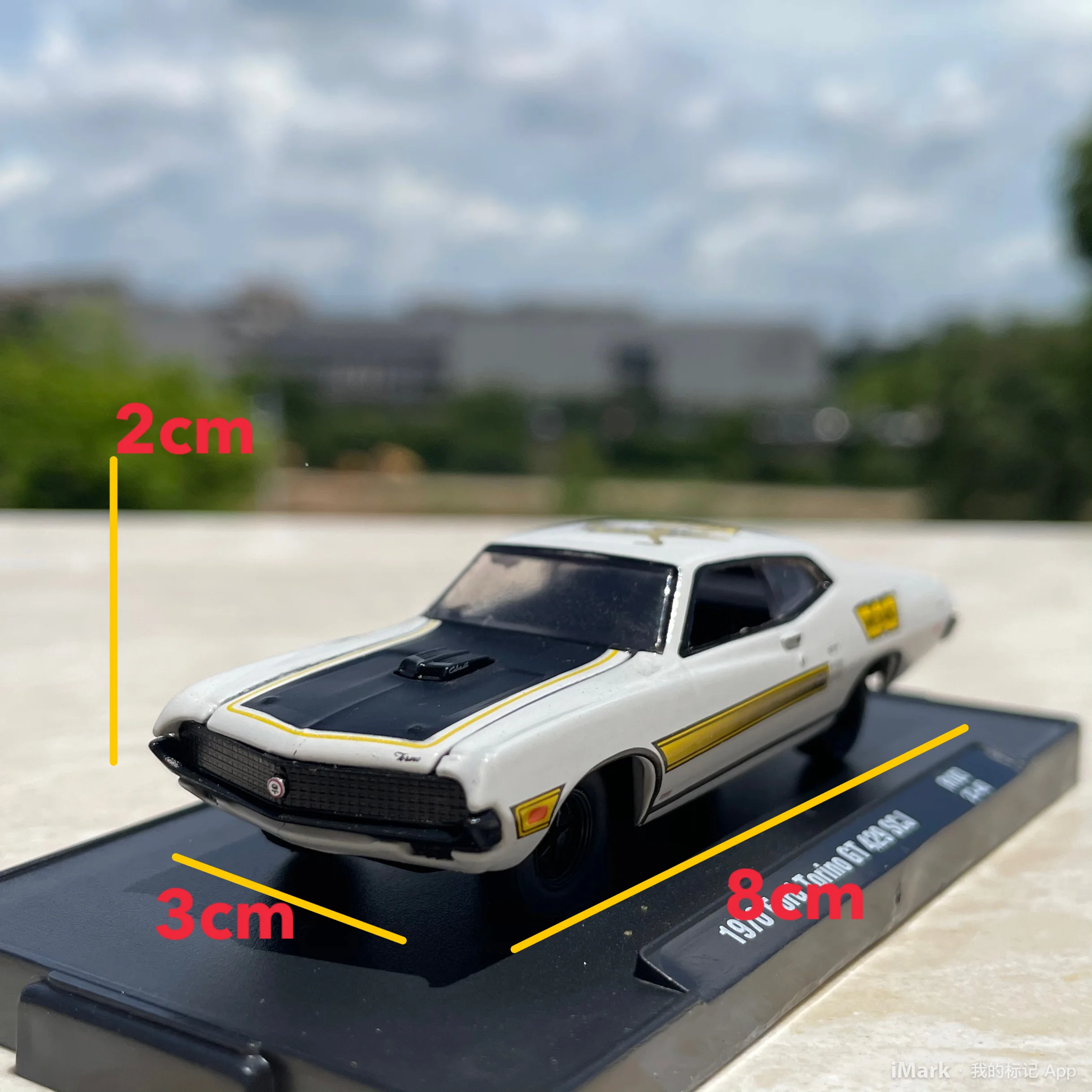 Diecast 1:64 Scale Ford TorinoGT Alloy Car Model Collectible Toy Gift Souvenir Display Ornament