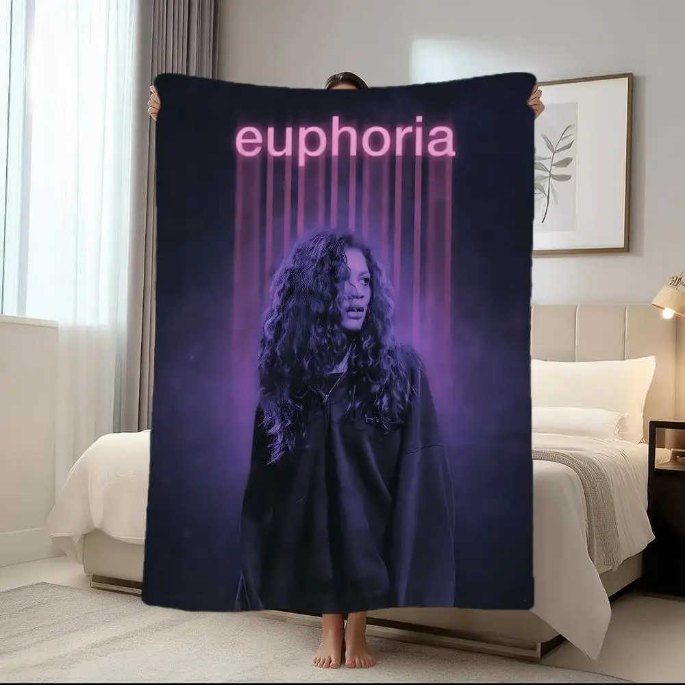 Couverture courte en peluche Drama E-EuphoriaS, douce et agréable pour la peau, multi-usages pour la maison et le bureau