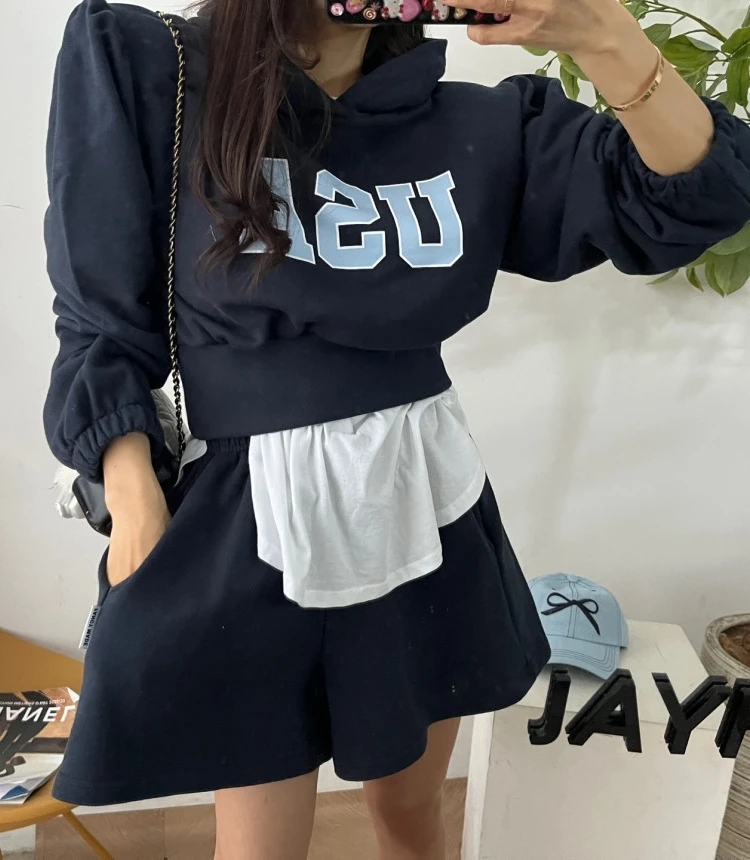 

Loose Bubble Sleeve Hoodie Short Style Women's Set with Wide Leg Shorts Cotton Fabric Youthful Print Design Fashionable Ensemble