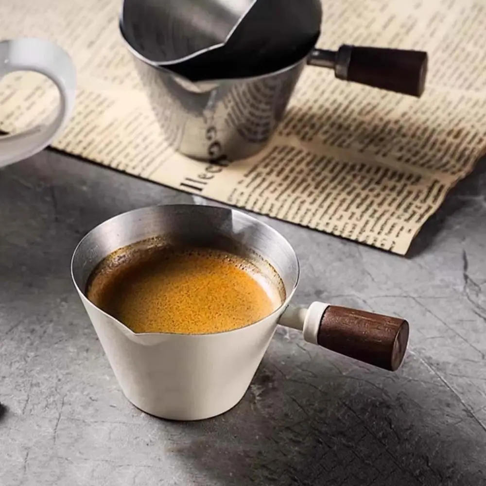 

Мерная чашка для кофе с деревянной ручкой, мерная чашка из нержавеющей стали со шкалой, мерная чашка для эспрессо, 90 мл, чашка для заливки носика, кухня