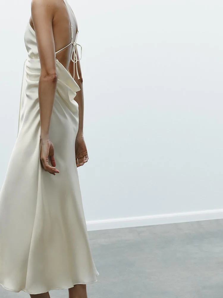 섹시한 백리스 스트랩리스 실크 새틴 느낌 드레스 ZA2025 봄 신상 여성용 하이웨이스트 롱 가운 브이넥 민소매