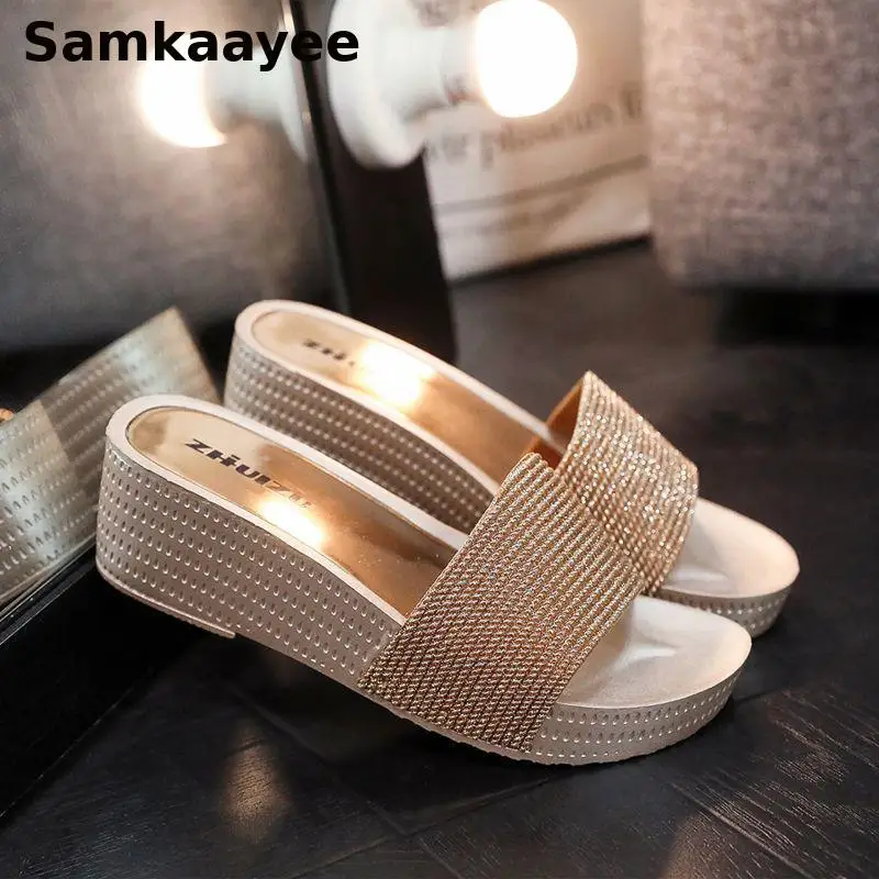 

Женские летние шлепанцы на танкетке с толстой подошвой, нескользящие, с открытым носком, на высоком каблуке, размеры 35-40