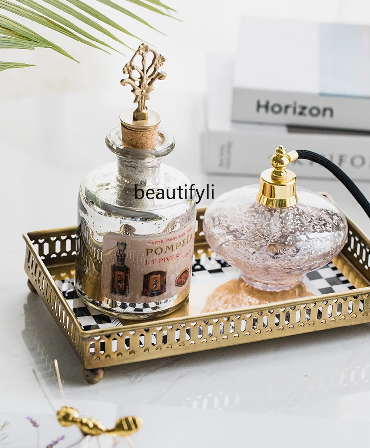 European and American Style Light Luxury Decorations French Complex Classical Window Display Perfume Bottle Furnishings