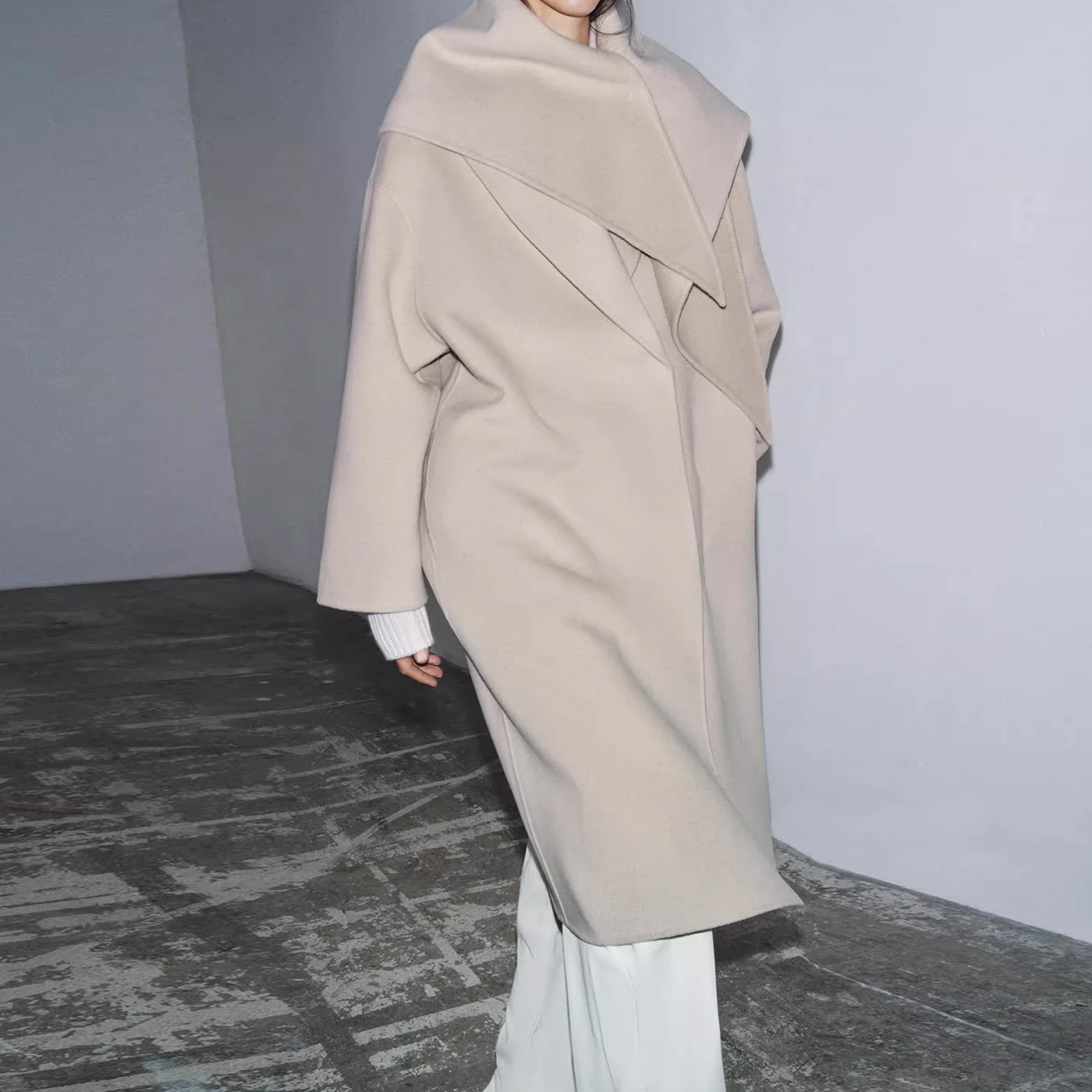 Z Women's Faionable Loose Coat 2025 Autumn Season High Quali Woolen Outerwear Ele Scarf Included