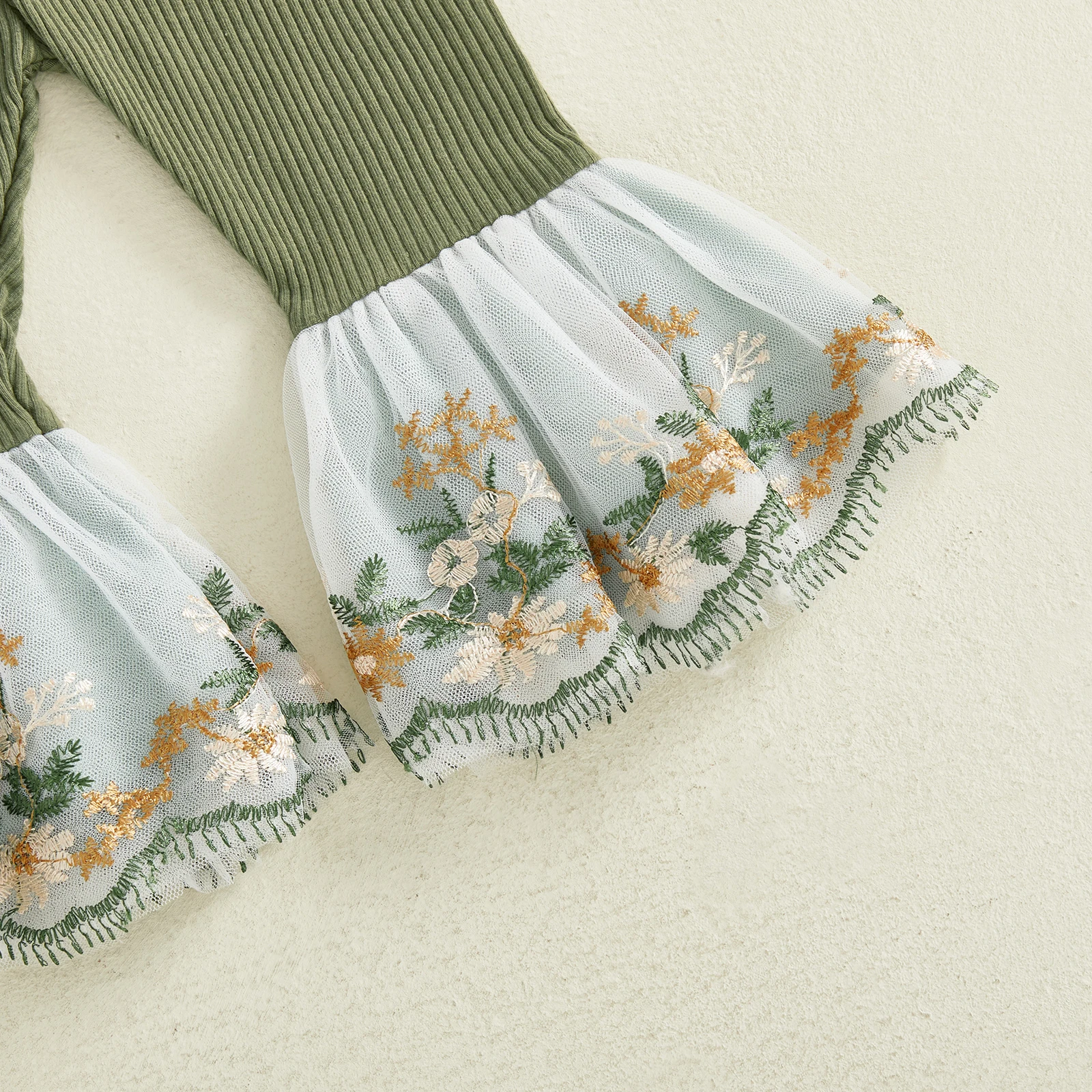 ملابس خريف وشتاء للأطفال الصغار البنات مطرزة بالزهور وأكمام طويلة على شكل حرف A وقيعان جرس مكونة من قطعتين