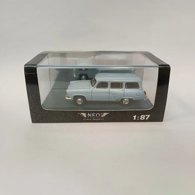 Neo 1:87 Scale GAZ M22 Volga Station Wagon Resin Car Model Collection Ornaments