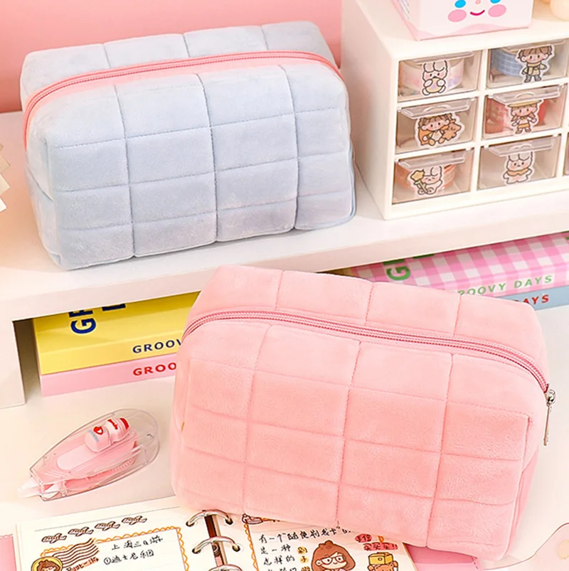 Large Capacity Pink White Blue Plush Makeup Bag Pencil Case Cute Student Storage Bag Soft Multifunctional Cosmetic Bag Organizer