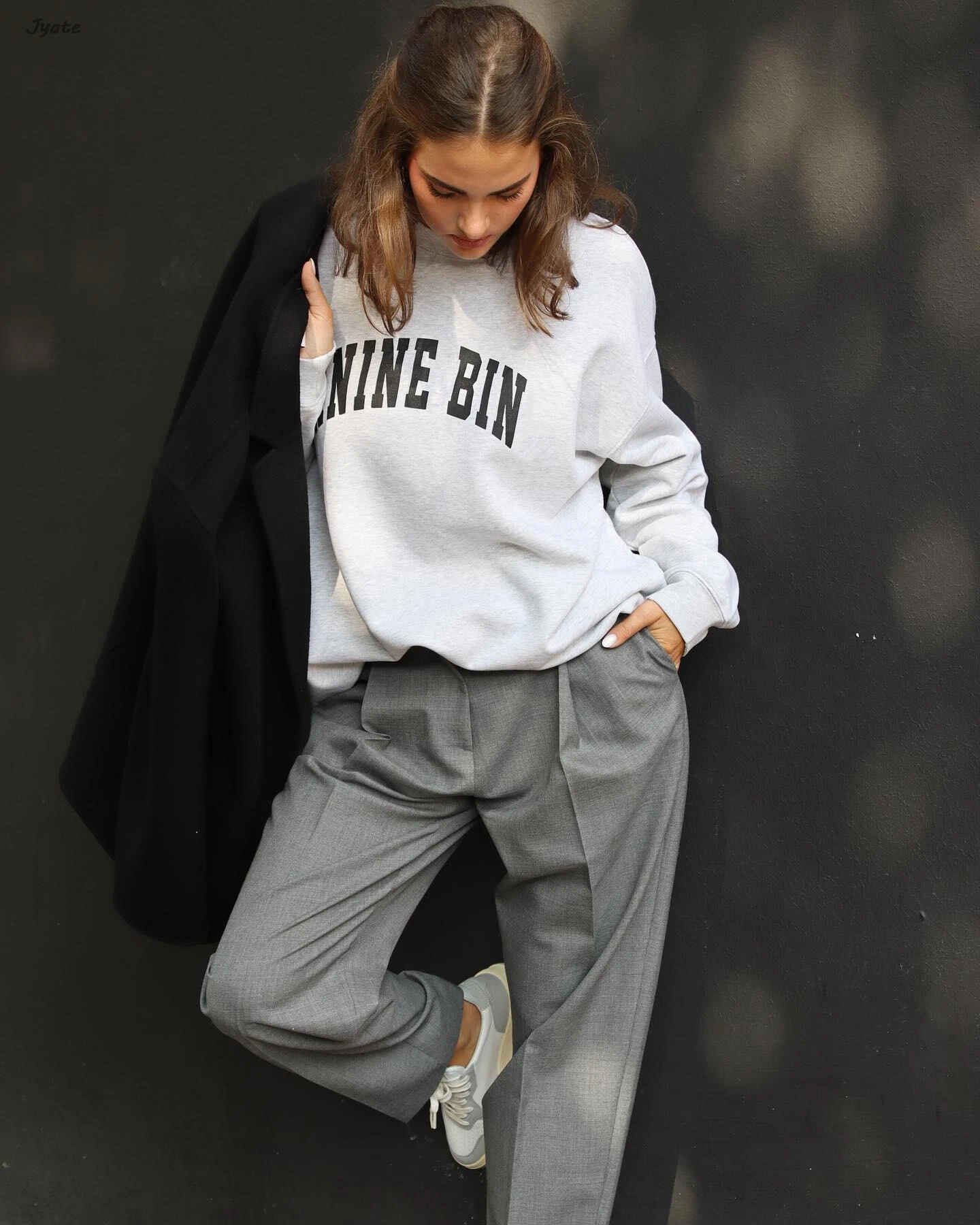 

Autumn Winter Plush White Gray Sweatshirts Loose Casual Sports Women's Hoodie Round Neck Letter Print Simple Classic Pullovers