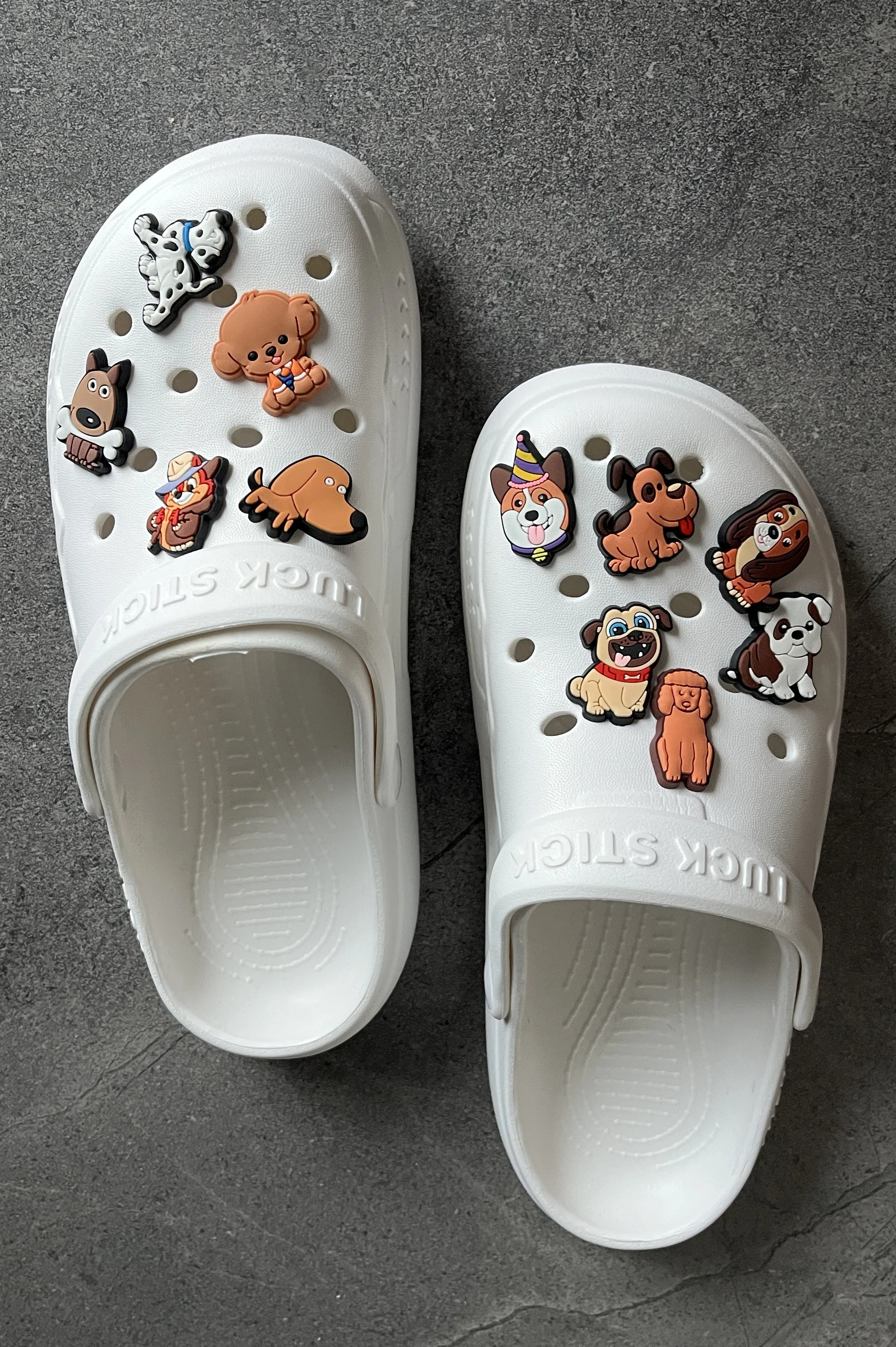 Brand new 1 set of various cute animal dog croc shoe accessories，Cute Cartoon Party Favors Wholesale，DIY accessories