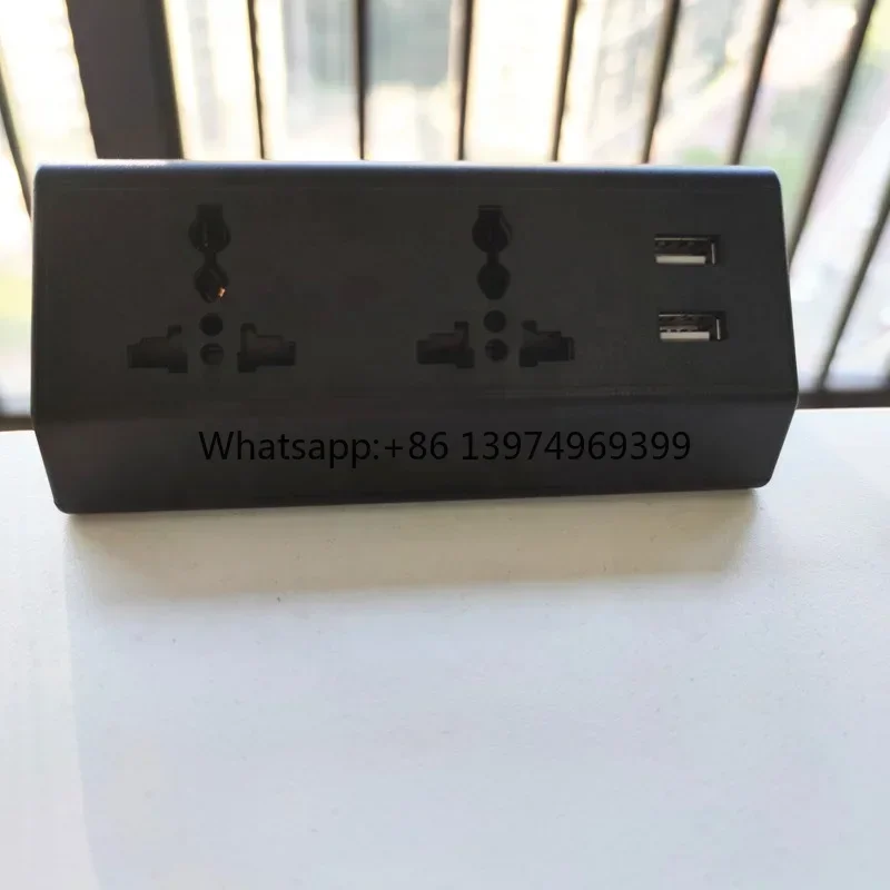 High Quality 2 AC Power Outlet 2 USB Port Removable Clamp on Desk Edge Mountable Universal Power Socket for Office Desk factory