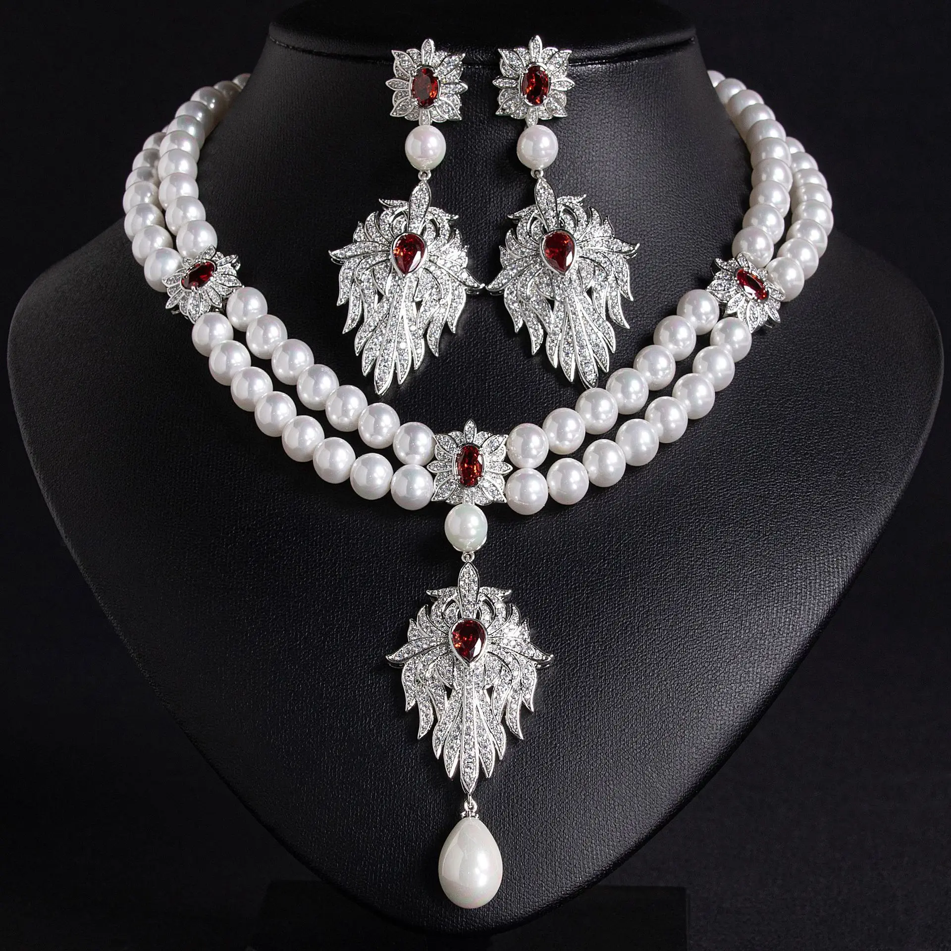 

French retro diamond-encrusted pearl flower square zircon necklace fashion light luxury collarbone chain high-end sense necklace