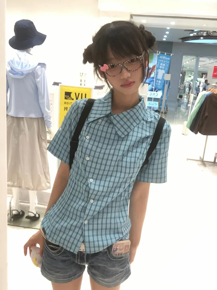 Tonngirls Y2k Japanisches kariertes Hemd für Damen, kurzärmelige, unregelmäßige Bluse und Hemd im koreanischen Stil, Vintage-Hemden im Ästhetik-Stil der 2000er Jahre – Detail 6