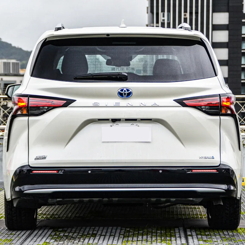 2Pcs For Toyota Sienna 2021-2023 Car LED Rear Bumper Light Reflector Taillights Fog Lamp Reverse Lights Backup Brake turn signal - Image 2