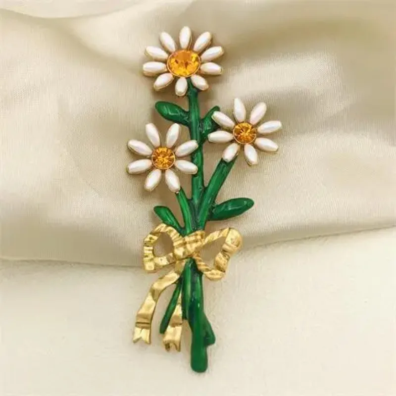 

Timeless Wonder Fancy Enamel Zirconia Daisy Bowknot Brooches for Women Designer Jewelry Bride Gown Gift Luxury Brand Rare 5322