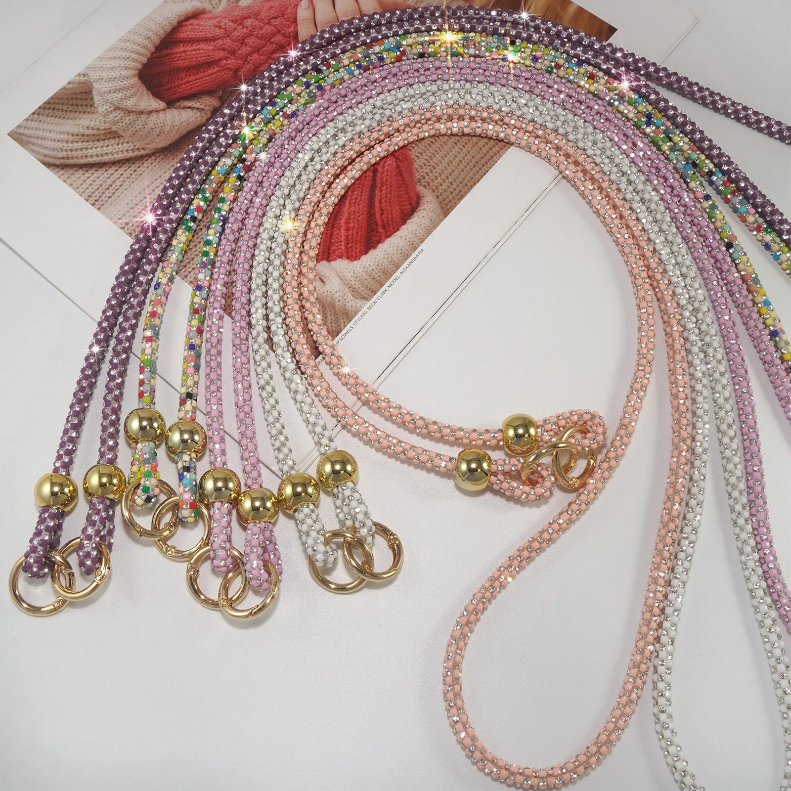

Luxury diamond studded mobile phone lanyard long neck hanging high-end goddess water diamond colorful candy beads camera chain