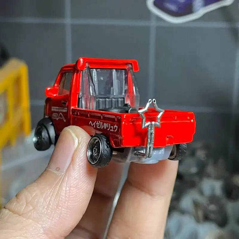 

Модель автомобиля 1:64, декоративная выхлопная труба в форме пентаграммы и сердца, подходит для модификации моделей автомобилей. #