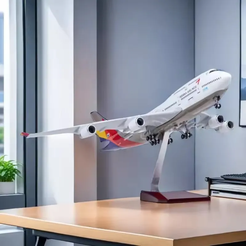 

New 1/160 Scale 47 CM Airplane B747 Korean ASIANA Airline Model W LED Light Diecast Resin Plane Toy Collection Fans Decoration