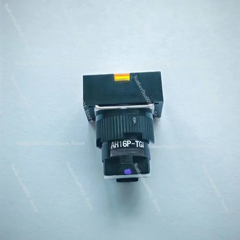 

With light start stop button Marine switch AH16P-TGL E 28V AH16P-TL E3