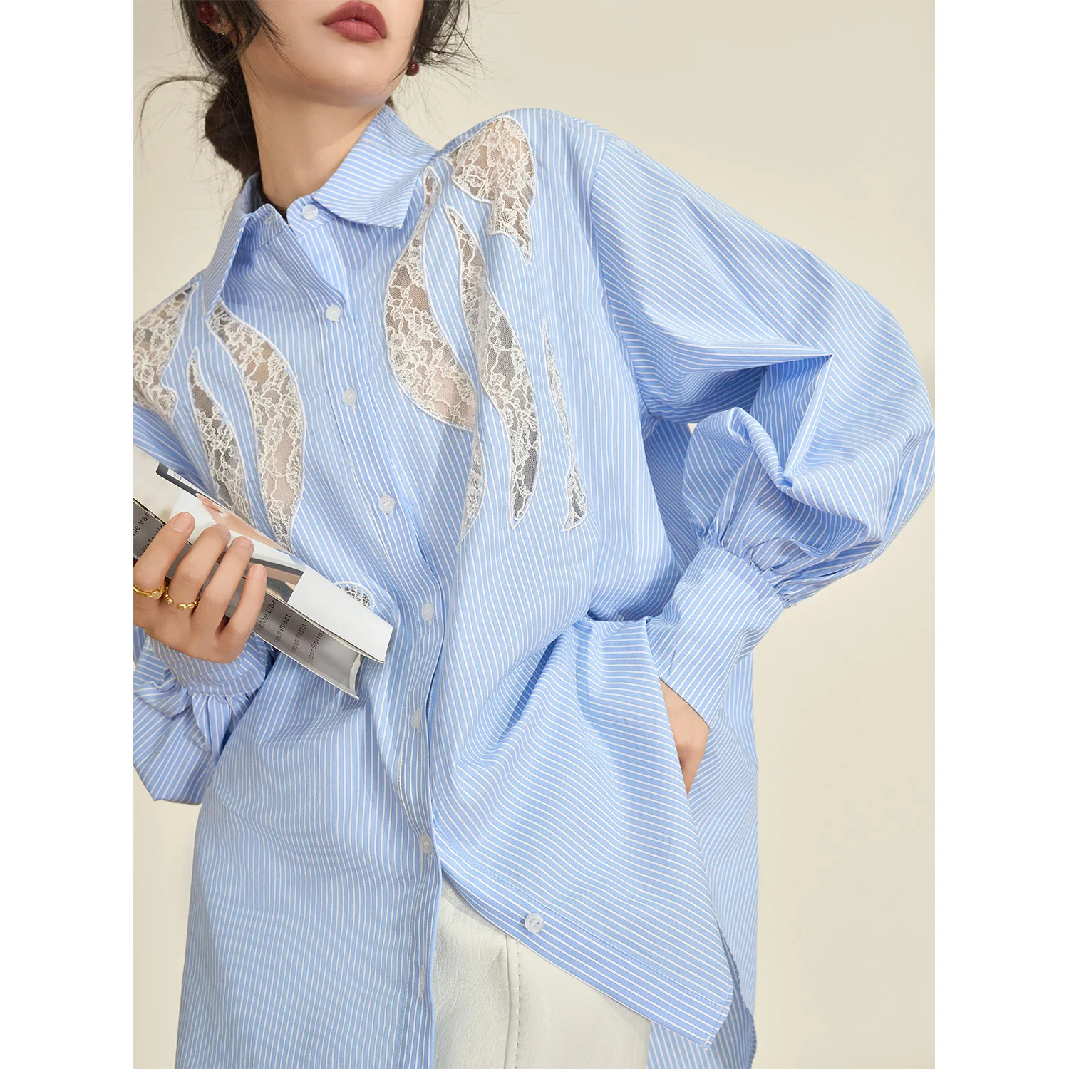 

Женская свободная блузка с длинным рукавом, синяя в полоску, с кружевными вставками и вырезами, из полиэстера, от Flowing Era