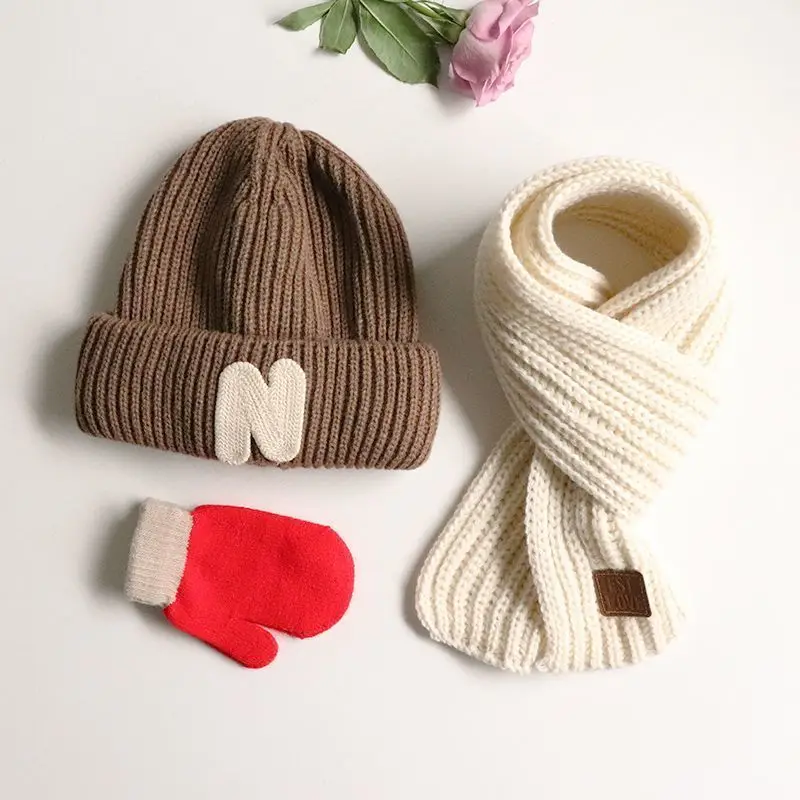 Baby hat Autumn/winter children\'s hat scarf set boys and girls warm ear protection cute woolen hats