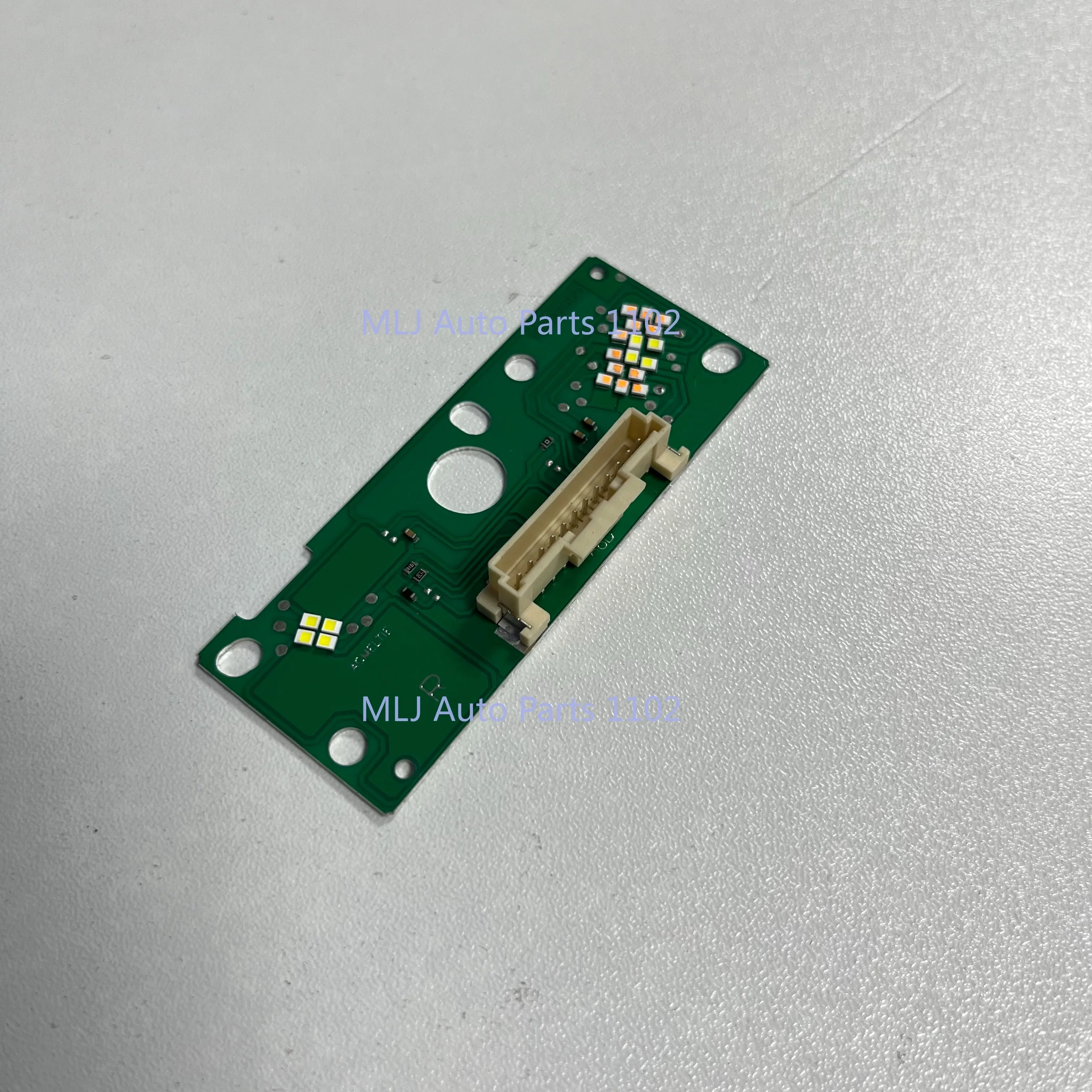 

New Lemon yellow chip Suitable for 23-25 BMW 3 Series G20 G21 G28yellow angel eye US standard Auto Parts