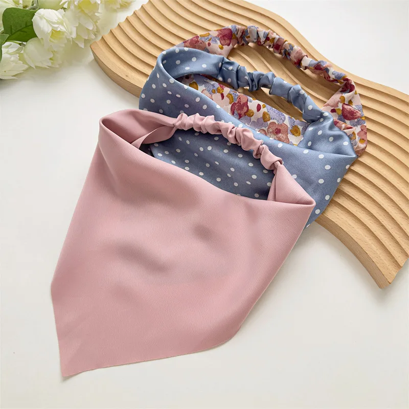 Ruoshui New Woman Solid Summer Head Scarf Satin Triangle Bandanas Lady Fashion Printing Elastic Hairband Girls Hair Accessories