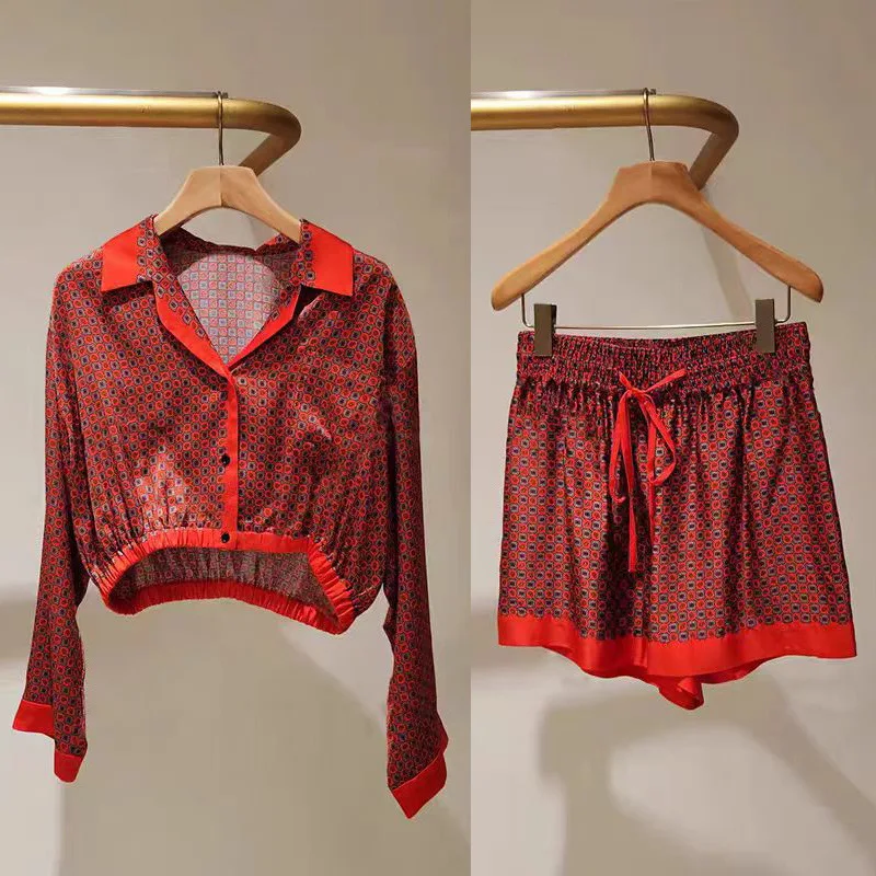 

Red Retro Plaid Printed Women's Turn-Down Collar Elastic Hem Short Shirt or Drawstring Simple Shorts 2025 Autumn Set