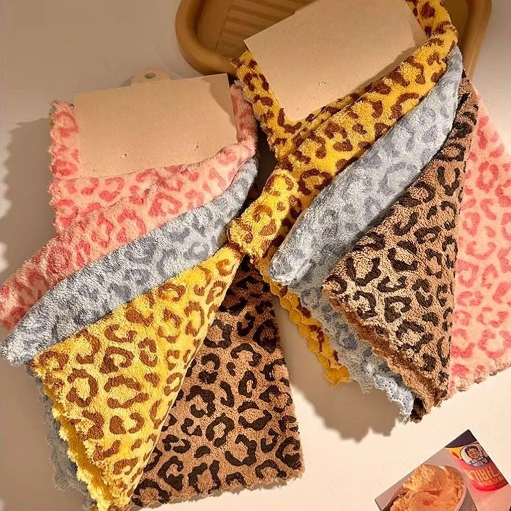 6 random colored leopard print cleaning cloths, square coral fleece small towels, kitchen and household cleaning cloths