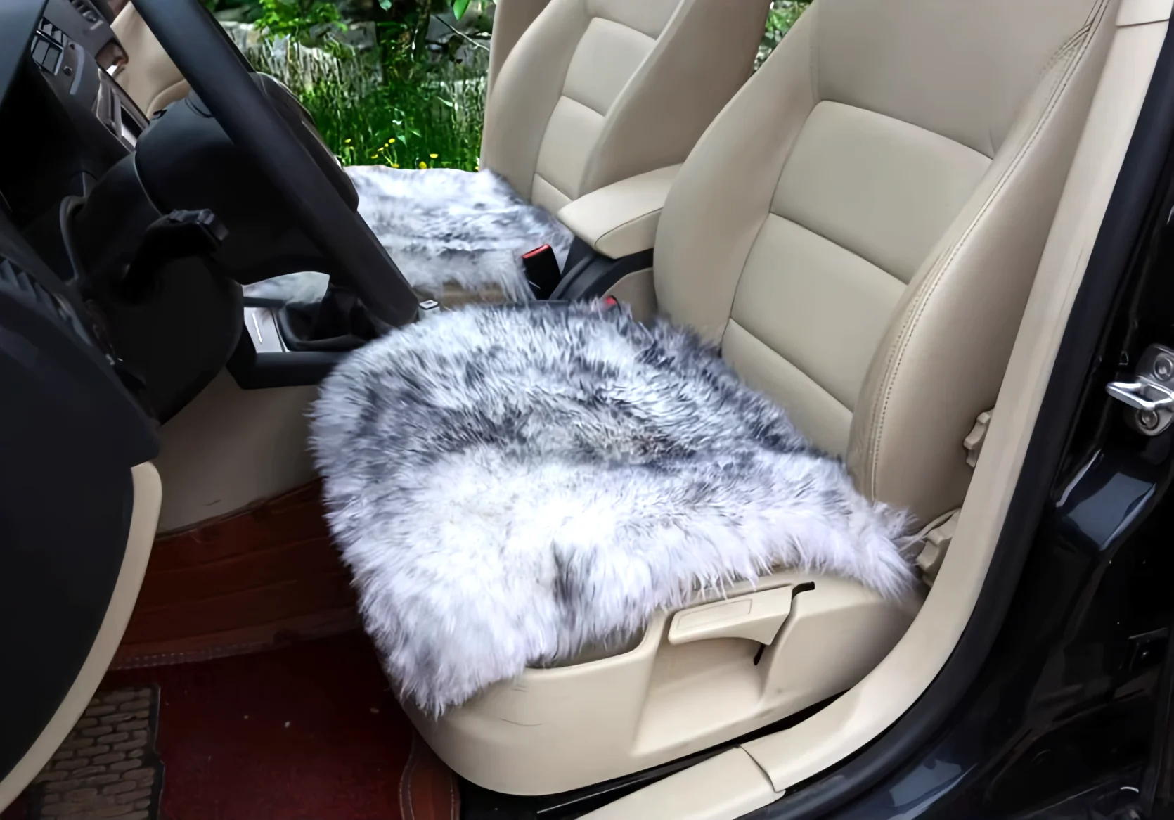 

The whole sheepskin cushion pure wool car seat cushion without backrest three-piece front and back single piece square cushion f