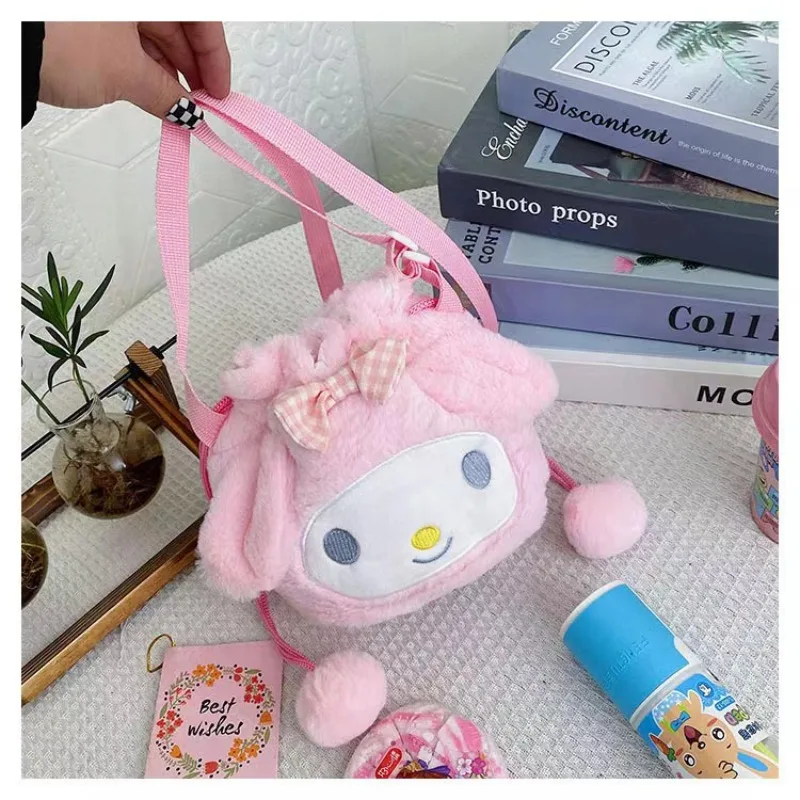 Miniso Kawaii Cute Japanese Sanlio Bundle Mouth Bucket Diagonal Collapse Bag Grab Machine Doll Cartoon Bag Plush Toy Gift