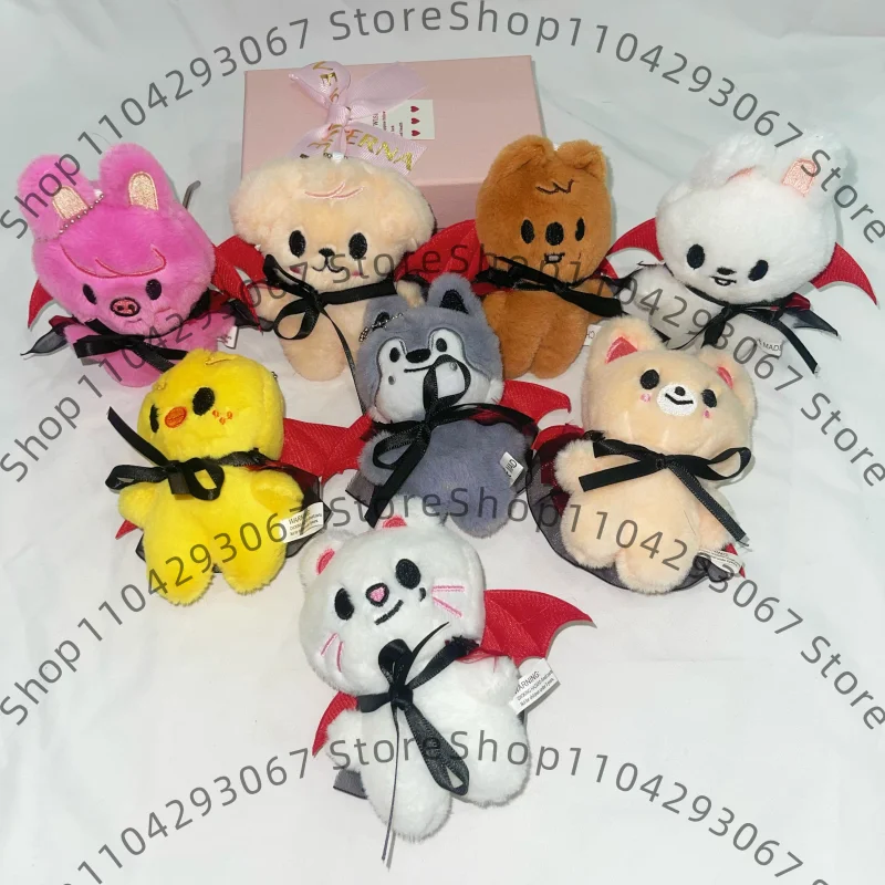 Nieuwe SKZOO knuffelhanger voor straatkinderen, Halloween duivelsvleugels kristallen cape rugzakhanger, straatkinderhanger