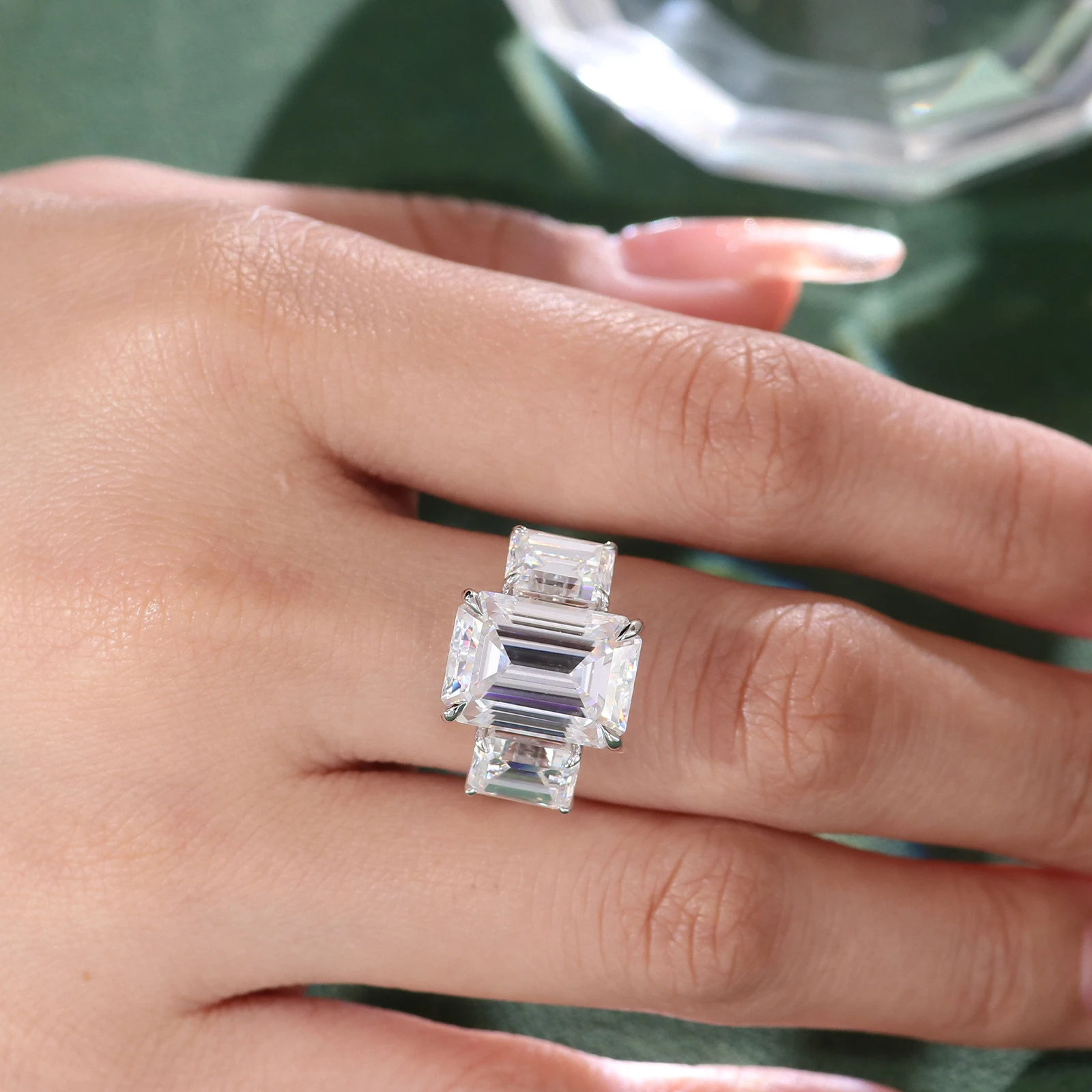 

Provence 18K/14K/10K Solid White Gold 9ct DEF VVS Emerald Cut GRA Certified Moissanite Three Stone Ring with Side Stones