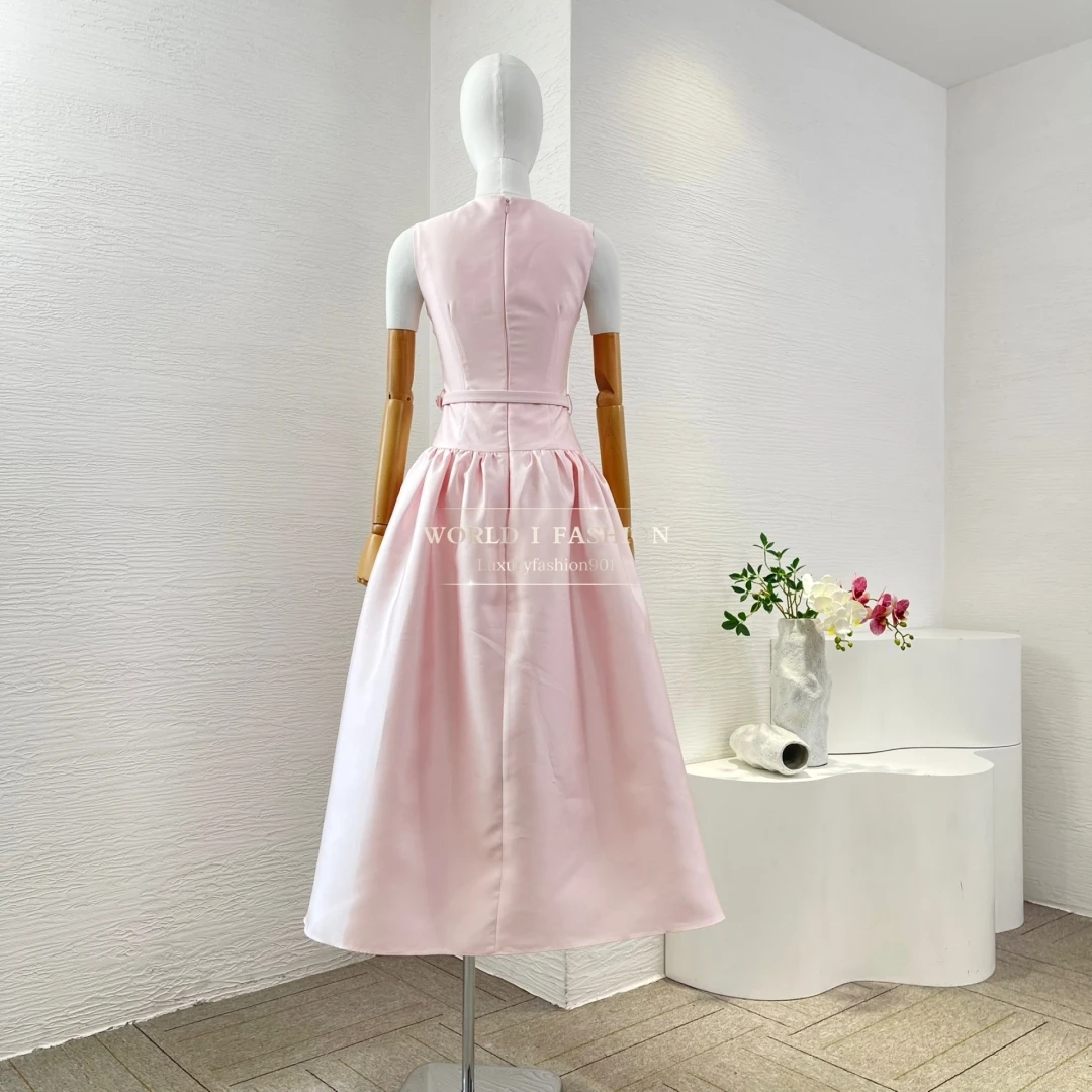 فستان نسائي متوسط الطول بحزام وردي أنيق عالي الجودة بدون أكمام