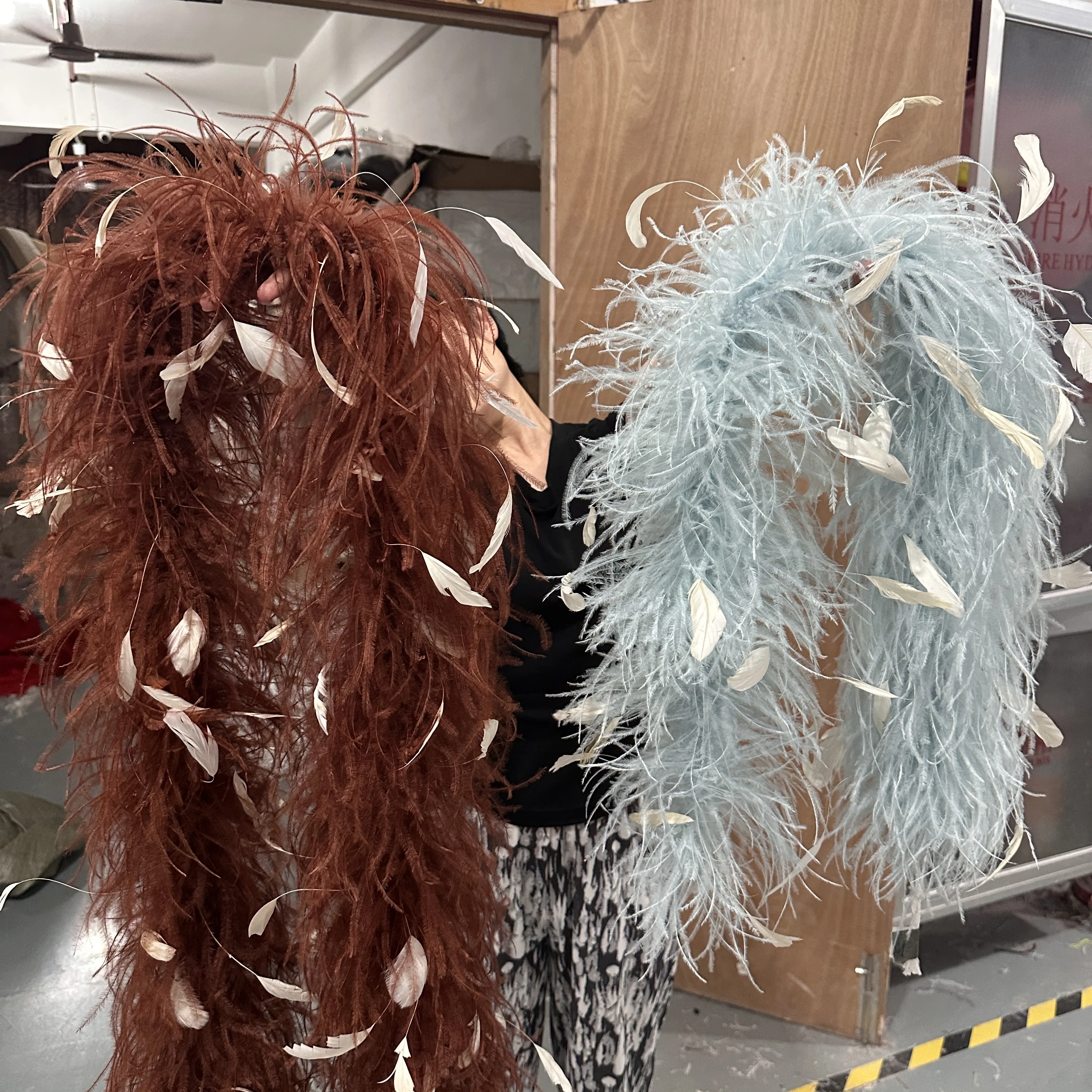 2M Soft Fluffy Ostrich Rooster Feather Boa 4 6 8 10 20 Ply Wedding Dress DIY Sewing Party Decor Stage Costume Craft Supply
