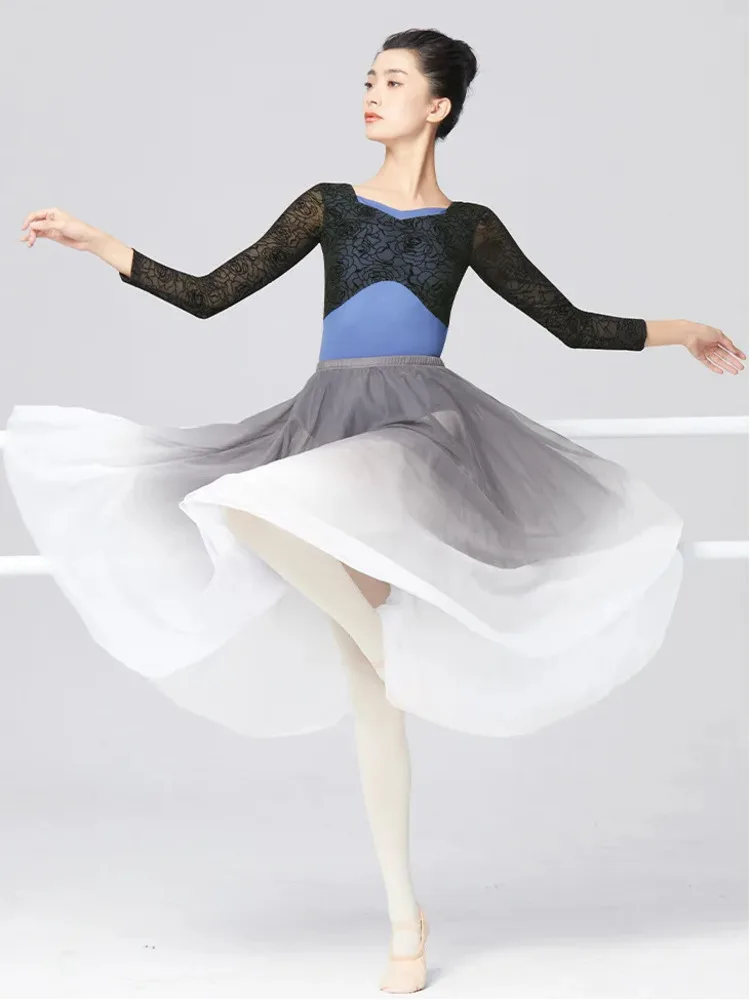 رومبير أنيق بأكمام طويلة ومرقعة من الدانتيل - بدلة رقص باليه بقصة ضيقة لأداء المسرح