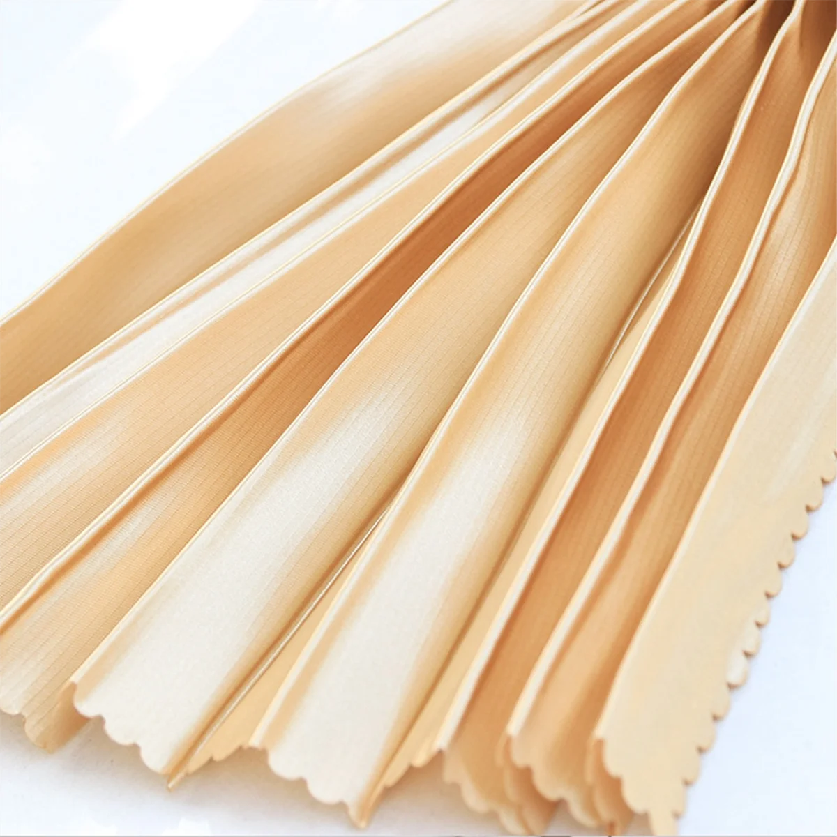 

Car Gold Sunshade Automatic Retractable Magnetic Rail Car Curtains Car Window Sun Protection for Car CurtainsHUG