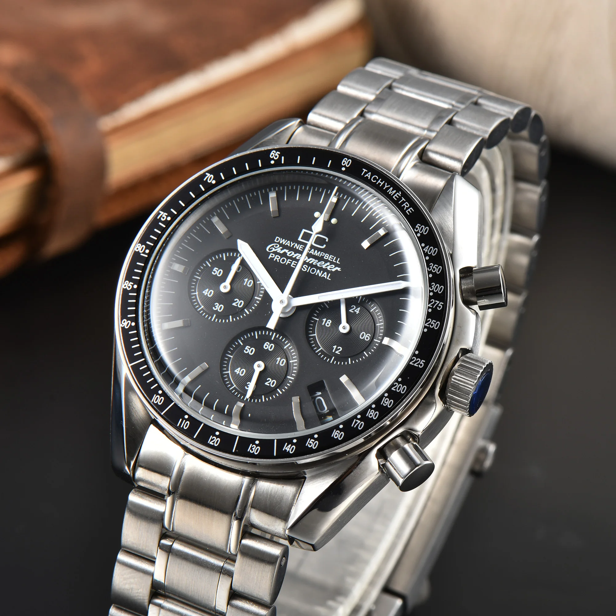 42mm watch with VK63 movement, stopwatch function, water-resistant sapphire glass, luminous hands, quartz movement wristwatch