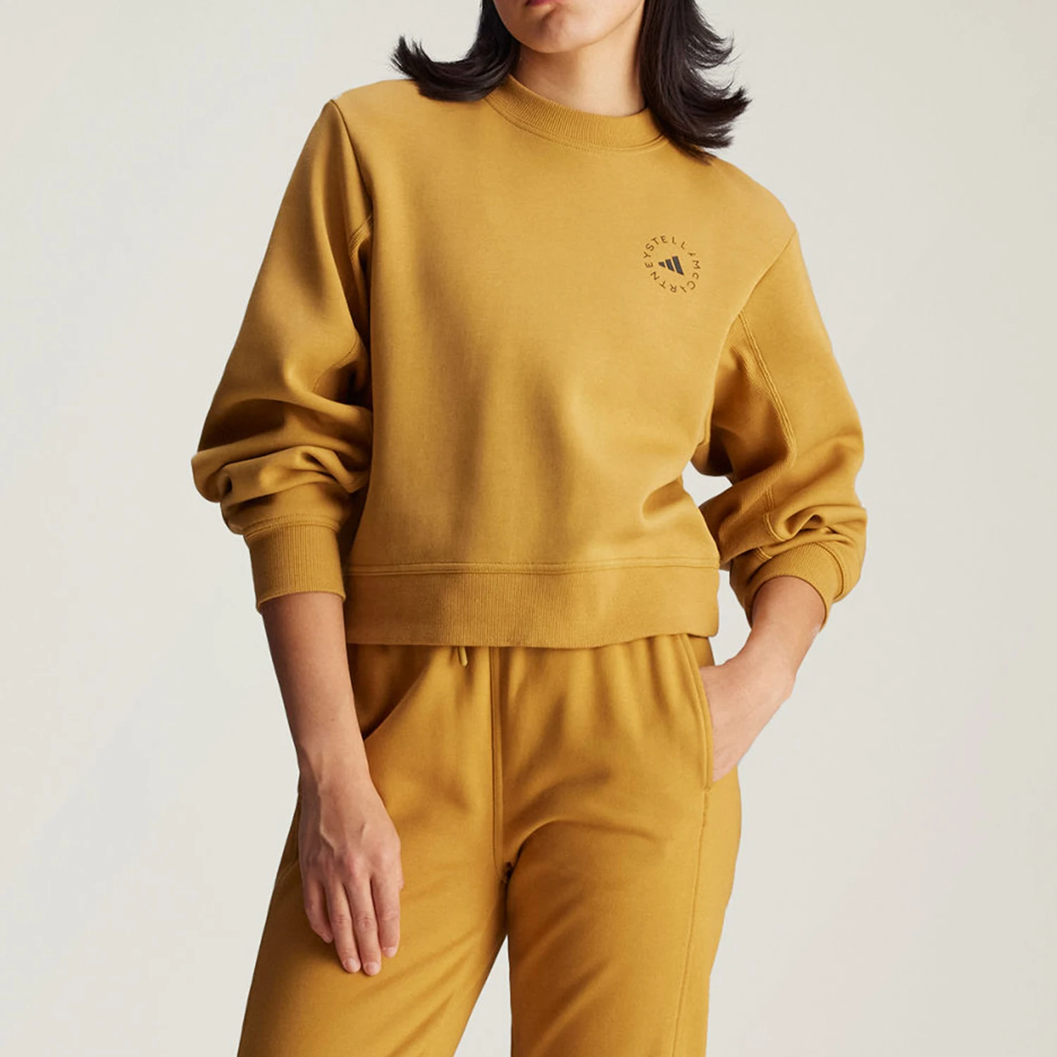 

Adidas genuine New Women's Short Double-sided Knit Sport Hoodie IW9928