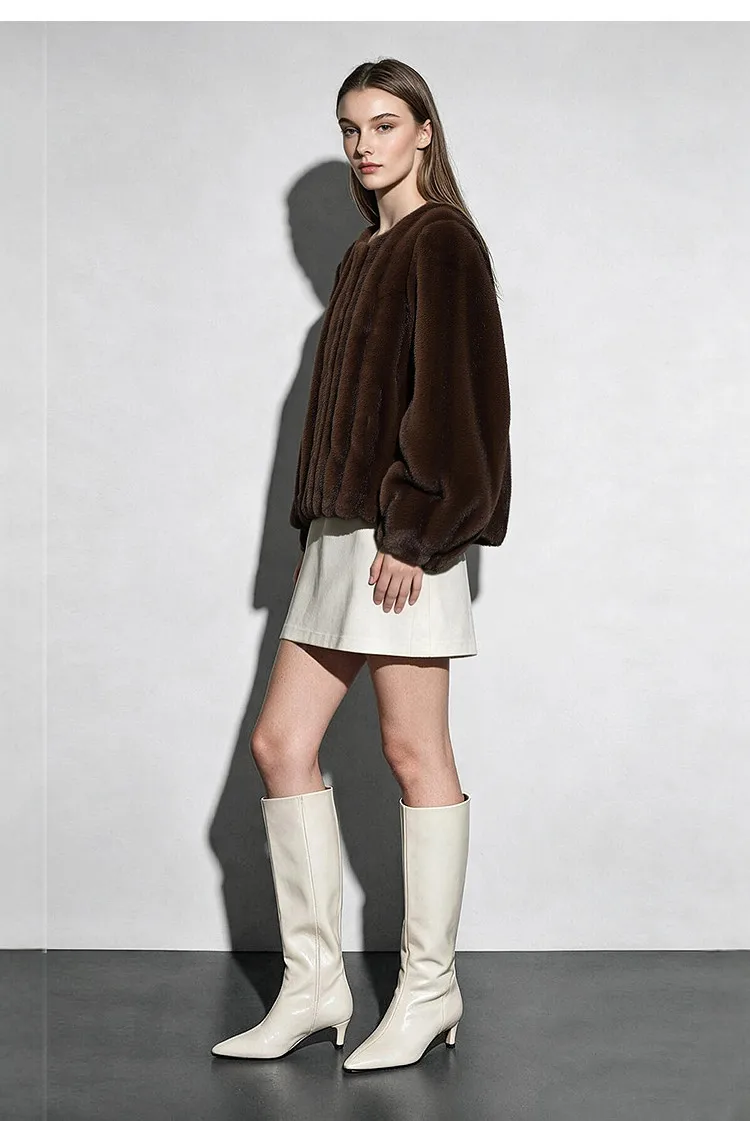 Amii Crew Neck Faux Fur Coat Lantern Sleeve Loose Fit Warm Light Luxury Minimalist 2026 Winter Women's Fur Coat 12624109