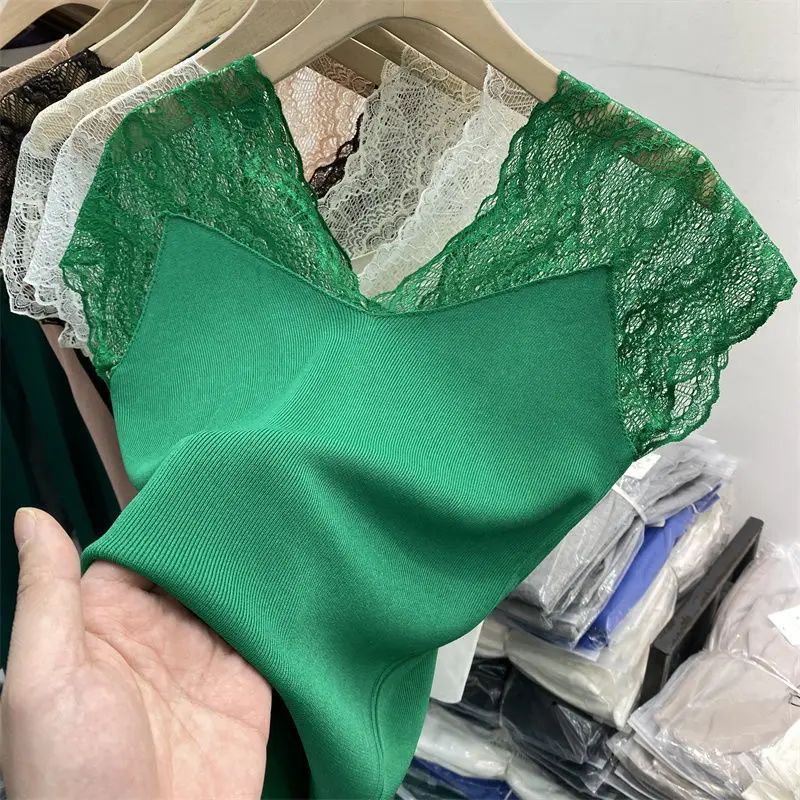 Large Female 2022 New Ice Silk Stitching Lace Top Camisole Female V-neck Bottoming Shirt Outside Inside Vest Top 45-110KG