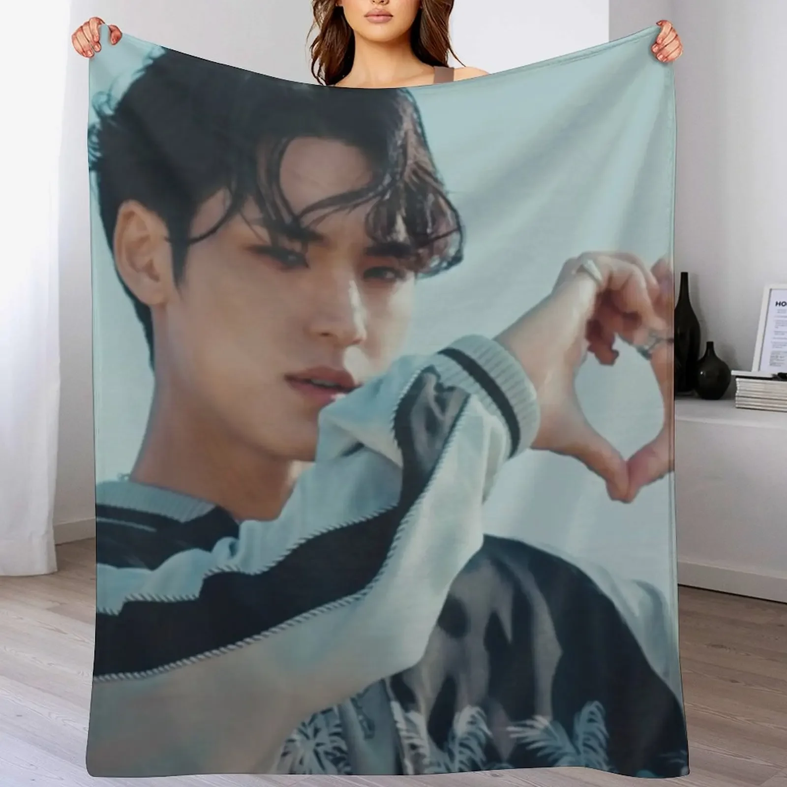 

Mingyu and heart from Hot mv Throw Blanket Decorative Throw Quilt Luxury Thicken Bed Blankets