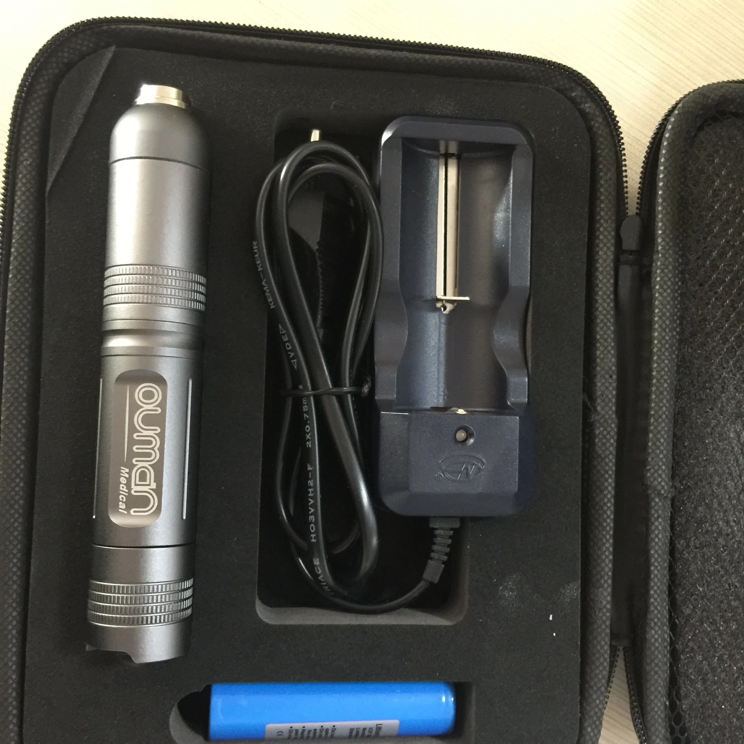 Hot selling portable LED medical endoscopic light source