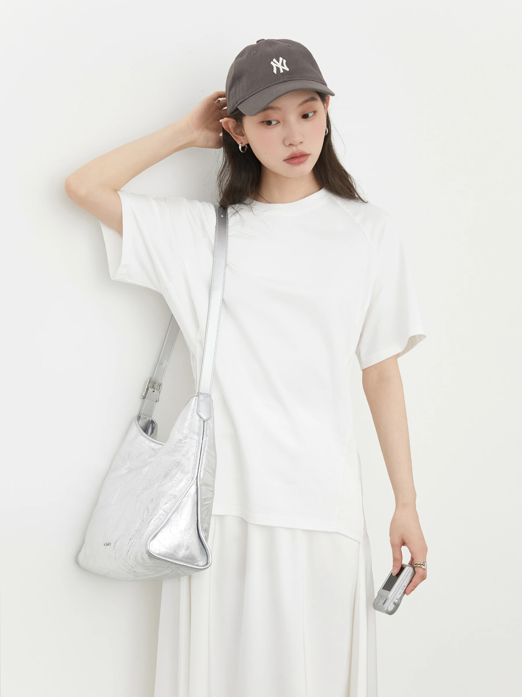 فساتين نسائية أنيقة من CHIC VEN بخصر عالٍ ورقبة دائرية وتصميم سادة وأكمام قصيرة فساتين نسائية طويلة تي شيرت مقسم لصيف 2025