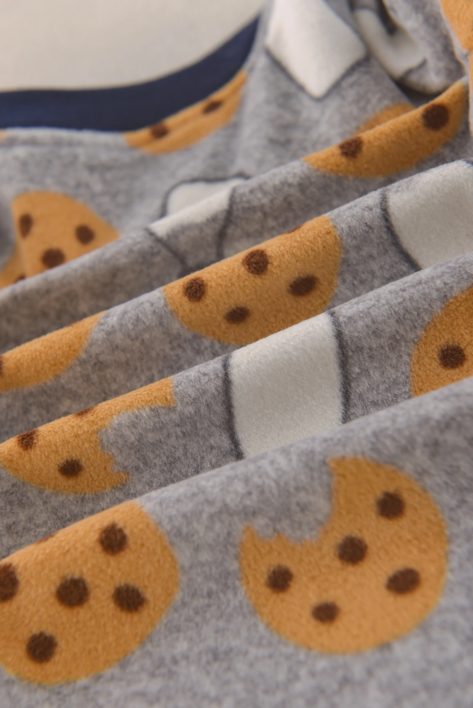 Baby-Strampler für Jungen aus Polar-Fleece mit Füßlingen, gestreift, mit Cartoon-Motiv, süßer Tierstickerei, Reißverschluss, für Herbst und Winter, warme Babykleidung, 3–9 Monate. – Detail 6